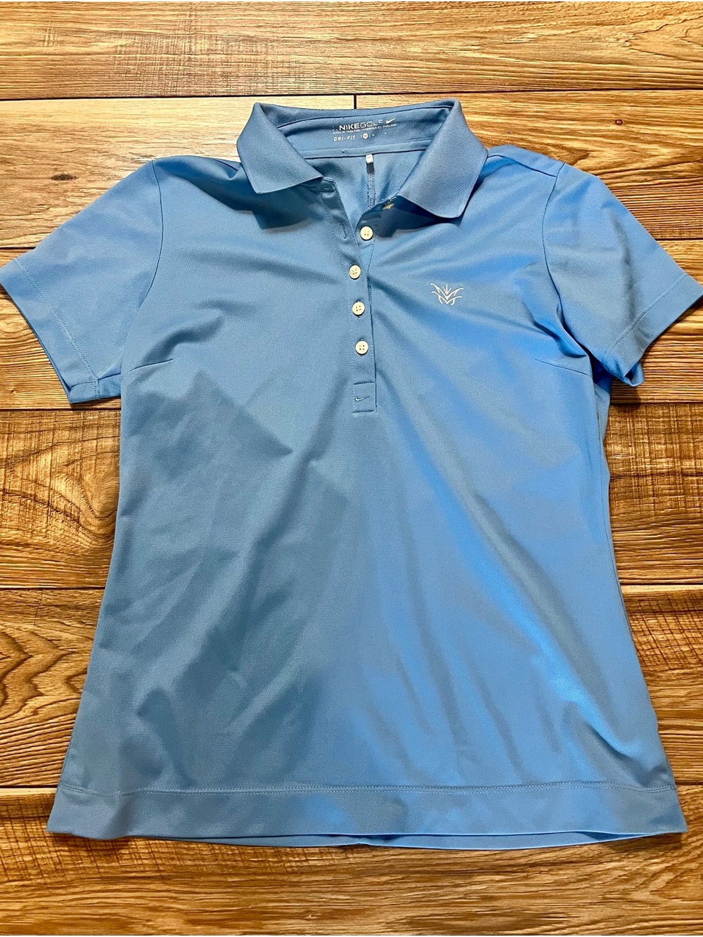 Nike Golf Dry-FIT Women’s Light Blue Button-Down Polo Shirt